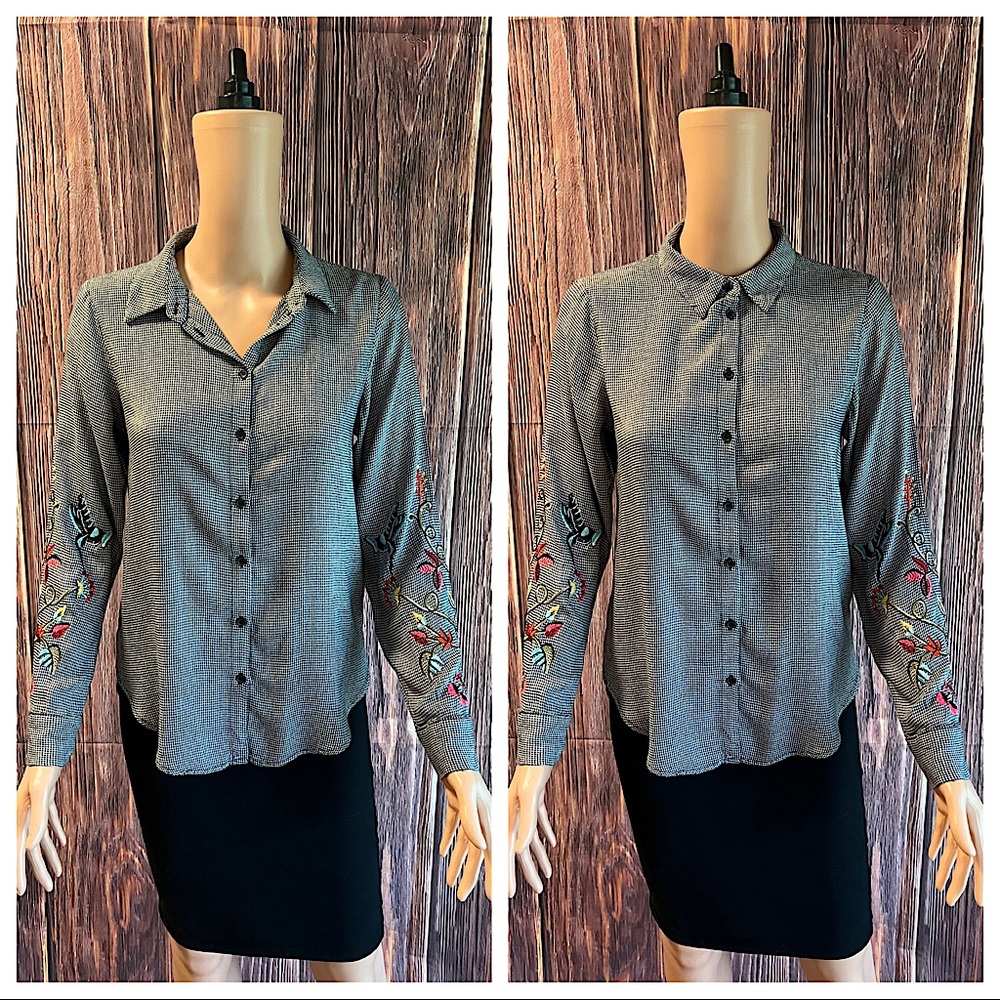 H & M 4 black & white plaid button down blouse boho floral embroidered